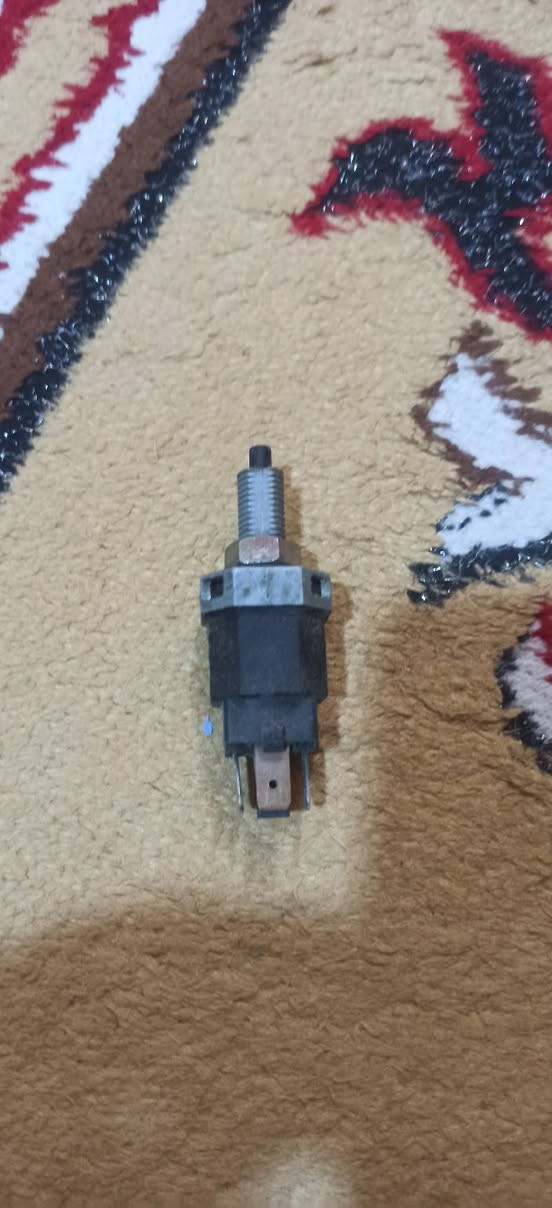 السلام عليكم من رخصه الادمن ..عندي غراض تيكو للبيع شلعه كلهن ب50  ..القايش جديد ممستخدم ابد .. صوندات البريك ممستخدمات ..تخم بلكات الشركه استخدام شهر فقط ..قاعده الفيول بمب شغاله شرط الفحص ..النوزلات 1600 شغلات مال صني ..الكويل شغال ..للاتصال *********** بي وتساب
