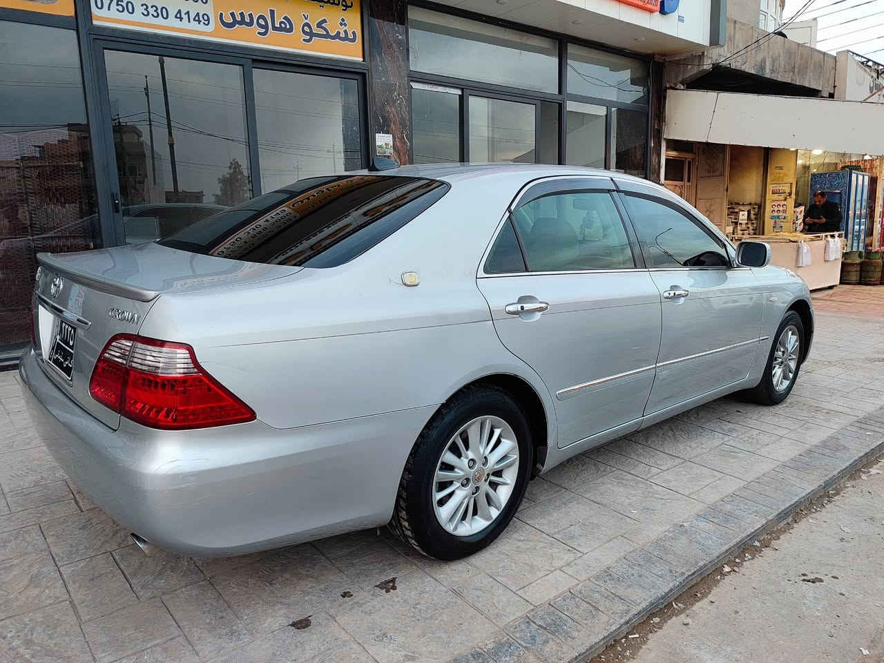 شاهینە 180
گێڕ گەورە مەکینە بچوك
بــڕاوە بـڕاوە
بـێ دوکەڵ 
مۆدێل ٢٠٠٧
ناو ڕەساسی 
شاشە گەورە
بەسمە ڕەساسی 
لایت ناوچەی کوێر 
 بە شەرت بێ مەسرەف
ماڵی دەستی خۆمە
هیچ ئەزیەت نەدراوە 
نرخی 49$ و کەمێک مامەڵە 

شوێن ڕانیە 

***********
***********
