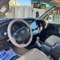 لاندكروز GXR • ٢٠١١ • ١٥٤٠٠٠ كم