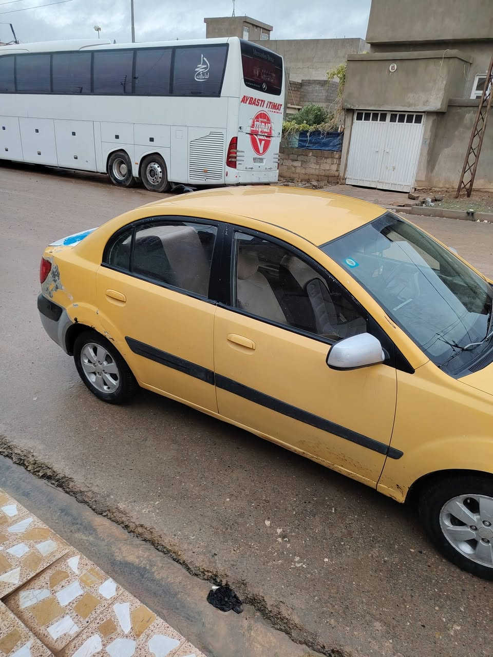 كيه ريو 2009 فول موصفات بس كير عادي مكينة 16
***********كورك
***********اسيا
