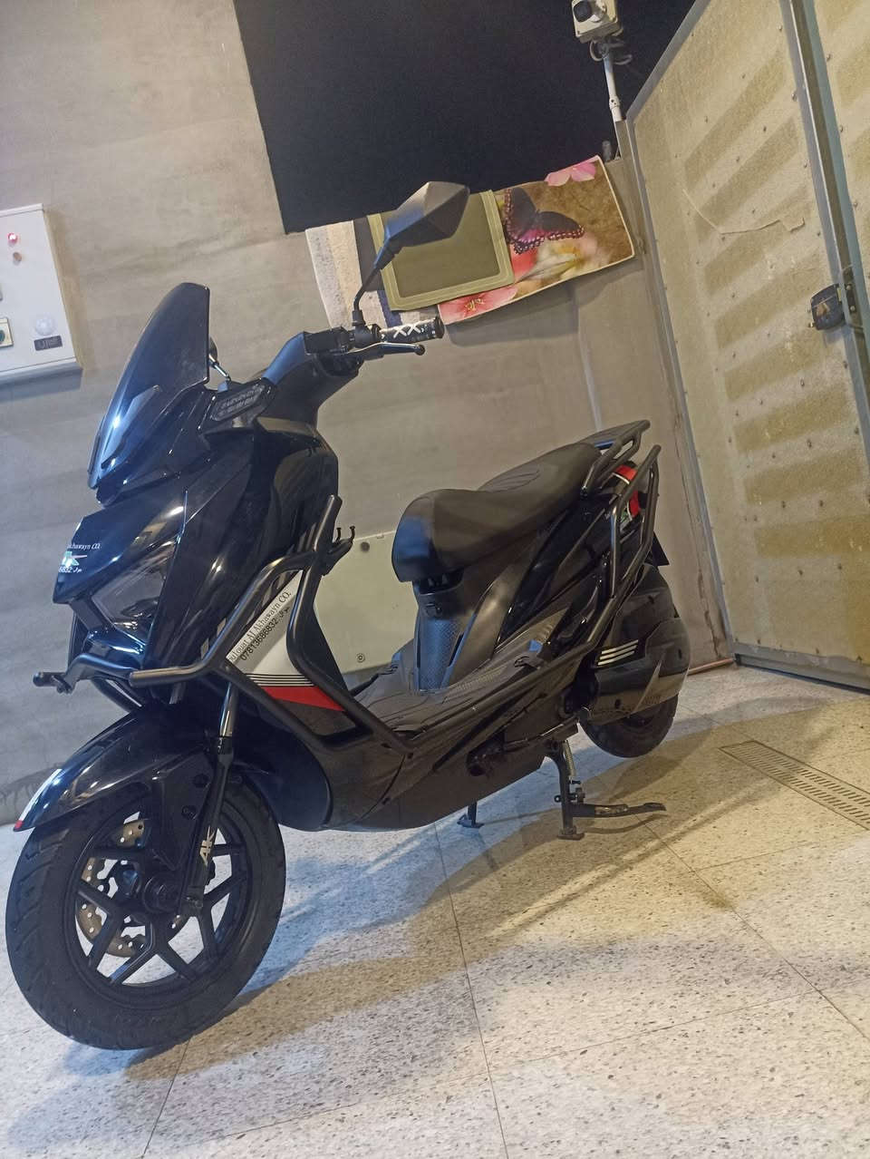 السلام عليكم موطور شحن الاخوين للبيع 2026 كامل مانقصه اي شي ولا مفتوح بي شي6 باتريات يقرن 11ونص السعر 950 وبي مجال اي استفسار الاتصال على رقم *********** مكان الرمادي 6 كيلو
