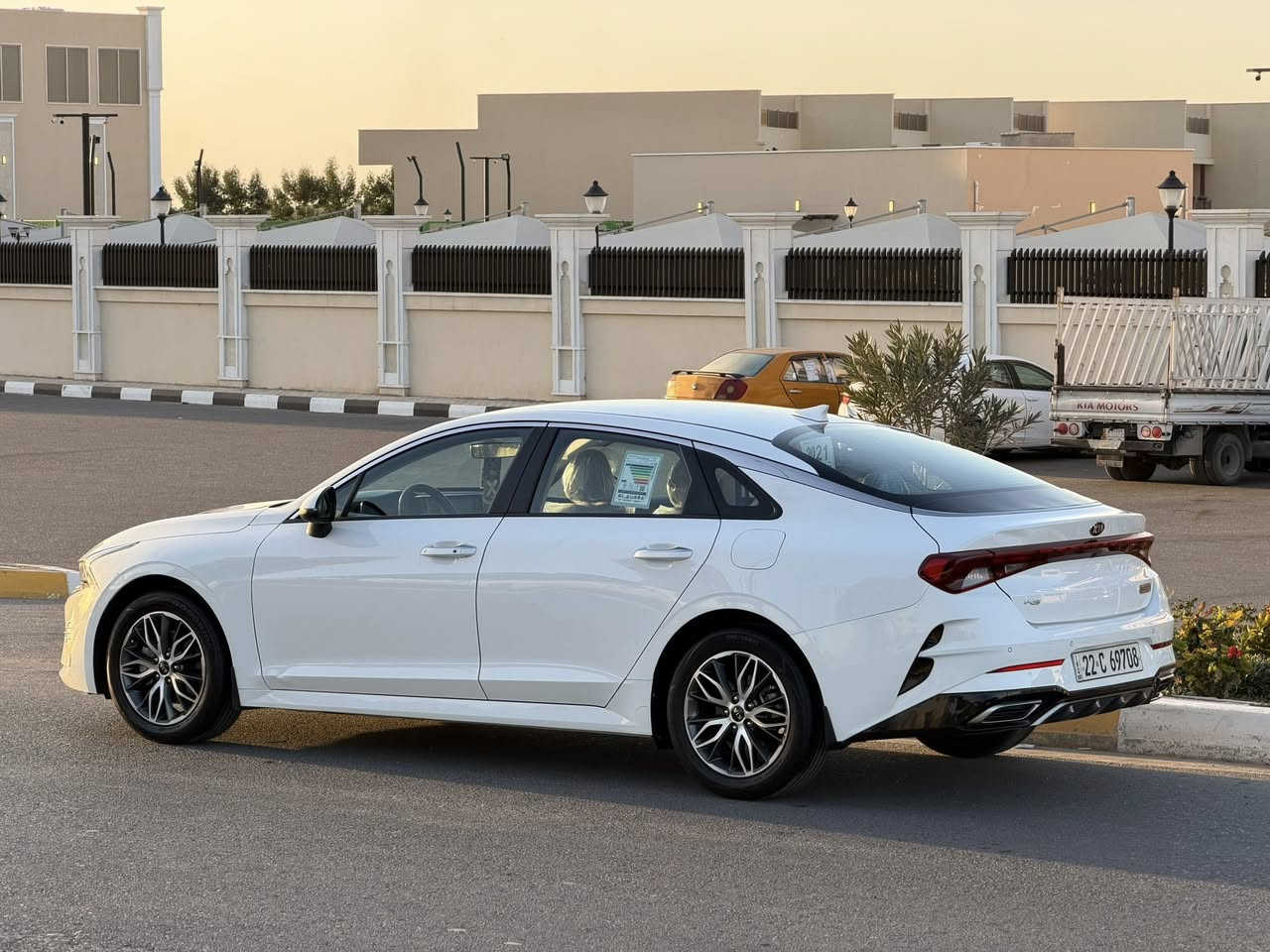 سلام عليكم
رمضان كريم 
كي فايف 
موديل 
21 كفاله 
خليجي 
محرك 
200
سعرها 
175
اتصال تدلل 
***********
