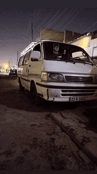 سلام عليكم هايسه 1996 كير ومكينه بطه 2500مراوس لكيا فط ***********
