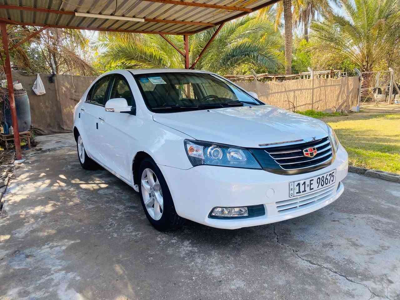 سلام عليكم
جيلي امكراند ec718
الحجم الصغير
موديل  2013  شكل  2014 الدشبول السود
سياره مكفوله من ضربه وصبغ وتبديل
عده ربع هلال خلفي  فقط
سياره كلش نظيفه وكله ع بلادي
ماشيه. 88 الف 
كشنات جلد
كير محرك بلادي خير من الله
محرك 1800cc
تخم تاير جديد 4
صدر كامل جديد
باتري جديد
دواخل كلش نضيفه وضع شركه
كهربائيات كله شغاله بدون اي نقص
تدفه تبريد شغال
السنويه بسمي مشروع وطني
تحويل مباشر  سنويه لل30 هزه جديده
رقمه بغداد انكليزي
 السعر المطلوب.  75 وبيه مجال للشراي
للاستفسار الاتصال على الرقم 
*********** غيث
