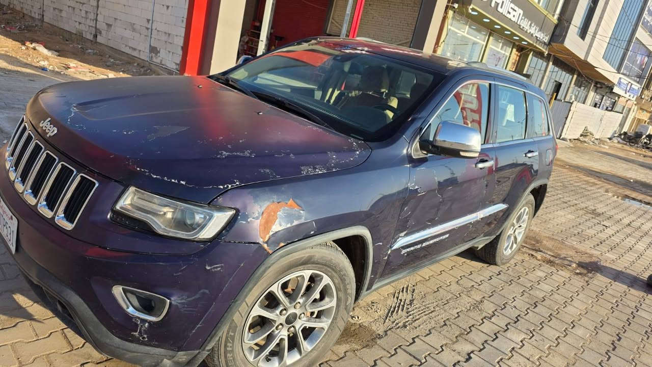 سياره جيب موديل ٢٠١٤ معلايه ٢٠١٨ مامرقمه ضربتها باب الجنطه ونصف الجاملغ الخلفي
للاستفسار الاتصال ***********
