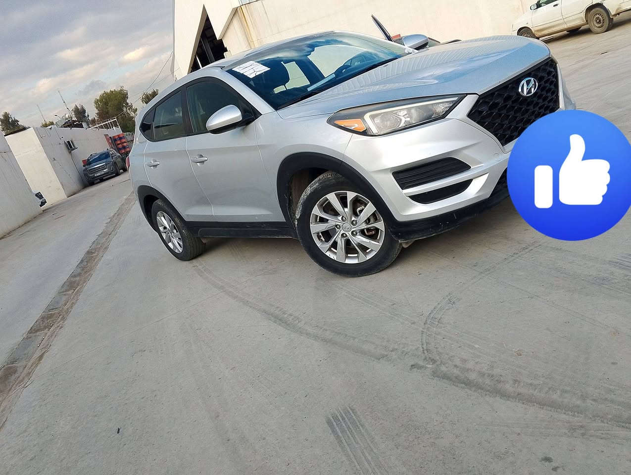 السلام عليكم تكسون موديل 19 رقم نينوى الماني محرك كير شرط محرك 2400 ما مفتوح بدون ضرر بدون صبغ كلين بسمي سعر مناسب سعر على اتصل رقمي ***********
