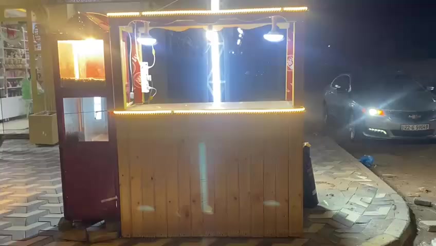 السلام عليكم حبايب الگلب، حماصة وبسطية ترهم للچاي للعصير للچكليتية، بسطية مرتبة السعر 350 وبيها مجال للطيبين الرقم .

***********
