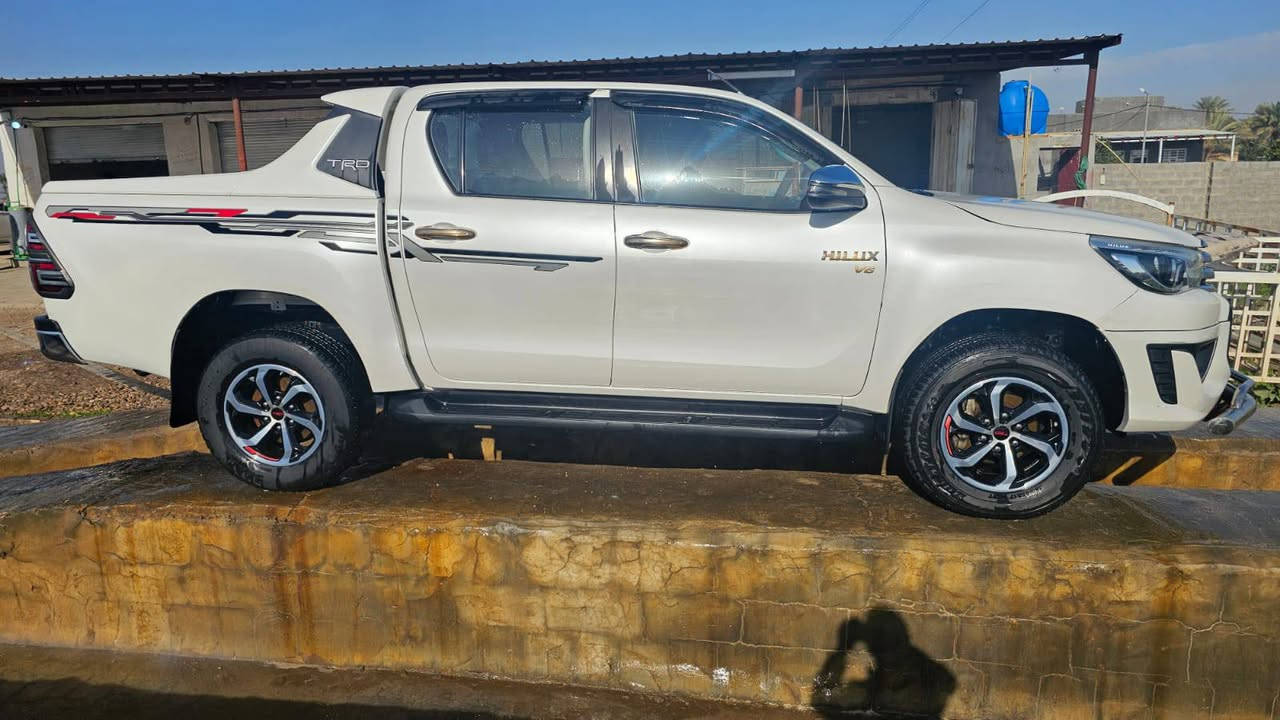 سلام عليكم سياره TRD سته سلندر بصمه موديل 2020 سياره جاهزه مناقصه كلشي رقم اربيل السعر 320 ترهم مراوس حسب القناعه الهاتف /***********
