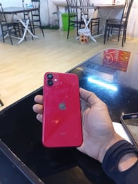 ايفون 11 • ١٢٨ • بطاريه مبدله