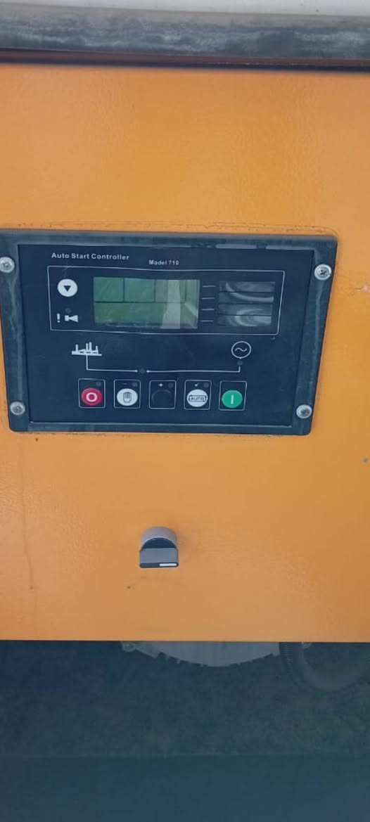 مولدة بيركنز ٦٠كيفي كاتم نظيفة جدا سيت بلادي للبيع بغداد ***********
