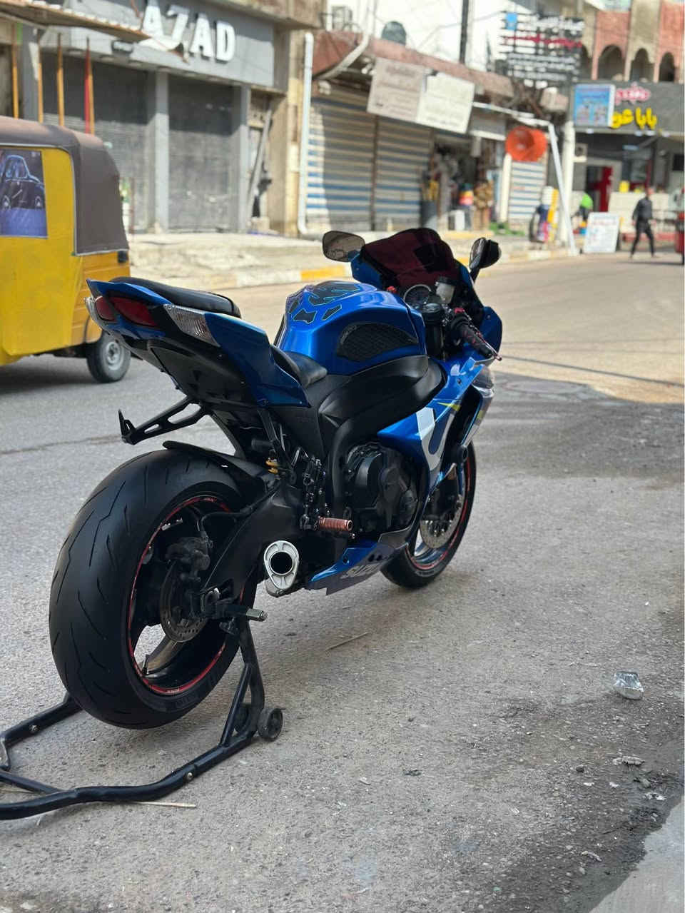 سلام عليكم جكسر 1000ss مديل 2014 البيع دراجه جديده كفاله عامه من شخط مكفوله مبرمجه 3 مودات سعر خاص العنون ساحت عدن  هـ*********** بغداد, العراق
