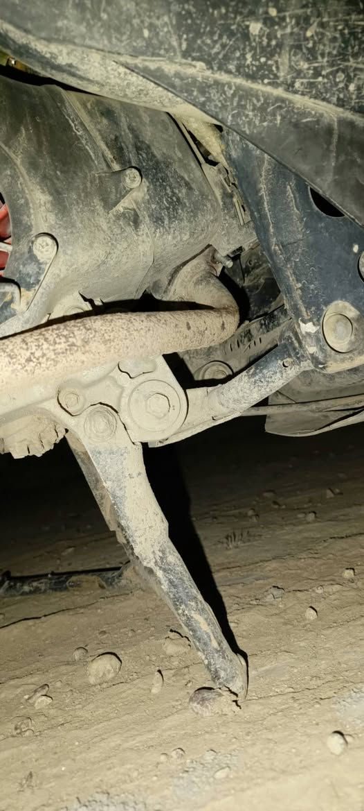 سلام عليكم دراجة ثعلب ما مفتوحة الله شاهد مكفولة  شلعة ومعدلل بس الكابريترر تجاري مو شيي  كهربايات كلهة شغالة سلف وهندر نكرة الكفرر شوية مكسورر موجود بل صورة غير هذني ما بيهاا شيي سعر ٦٥٠ الف وبيها مجال رقم صاحب دراجة اني مكلف بل نشرر ‏‪***********‬‏ مكان دراجة بغداد الكاظمية
