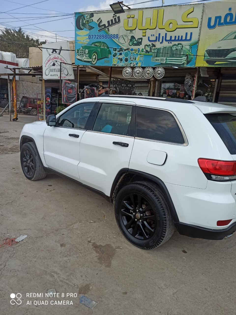 السلام عليكم جيب موديل 14 مصبوغه عام سياره جاهزه وكامله مكاني بغداد السعر ((150)) بي مجال ***********
