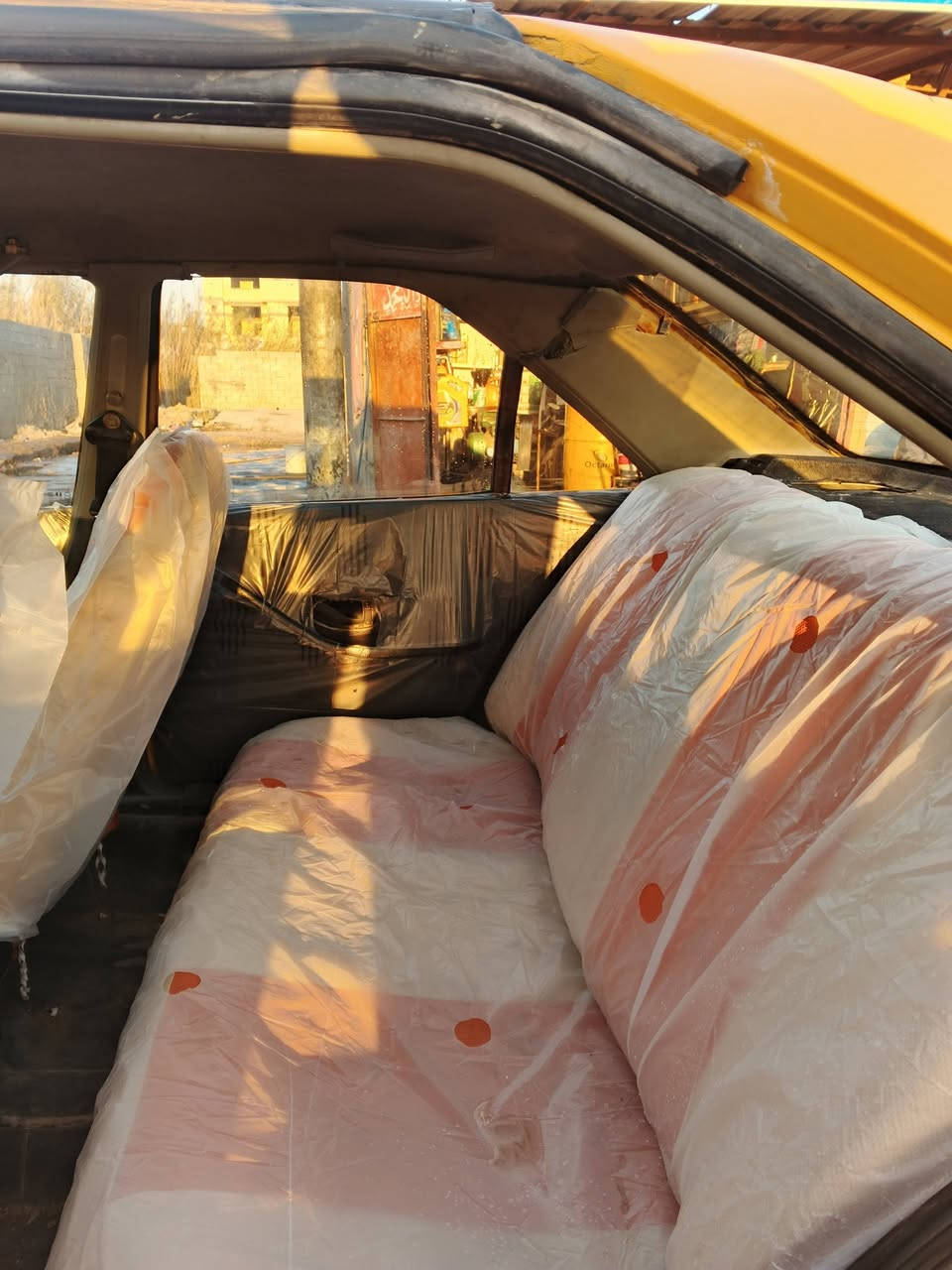 بيجو بارص 2011 مكينه خير من الله مشط وباور كله شغال كهربئيات كلها شغاله شرط التحويل وتساب *********** السعر 23 وبيها مجال لطيبين هذن خياسات سمكرتهن وماصبغتهن
