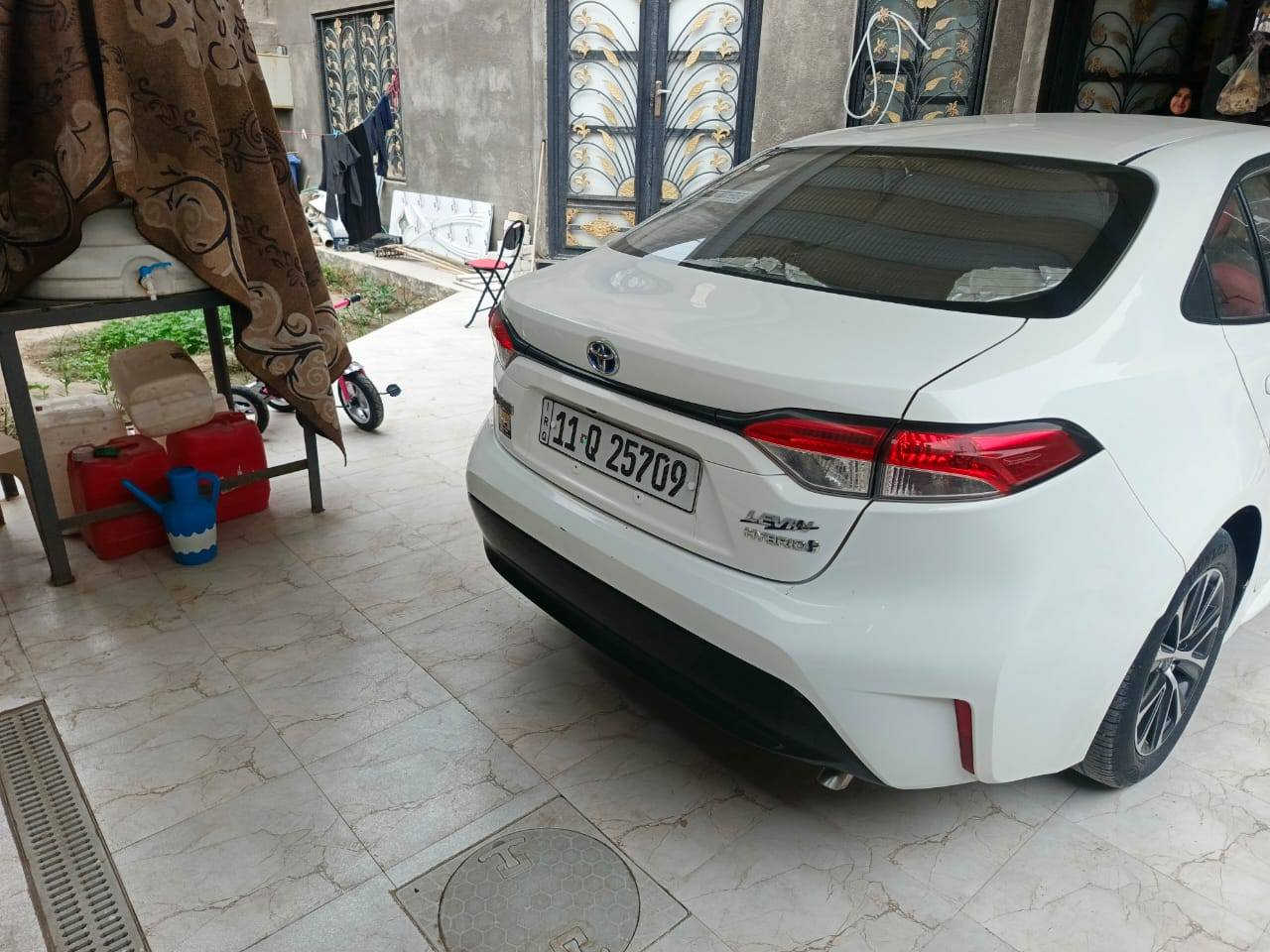 كورلا هايبرد موديل ٢٤ الشكل الأمريكي مكفوله دواخل جلد ارضيه جلد ومواصفاتها معروفه
السيارة ب اسمي ابيع تحويل رقم بغداد وعنواني بصرة 

السعر ١٤٨ وبيها مجال

***********

***********
