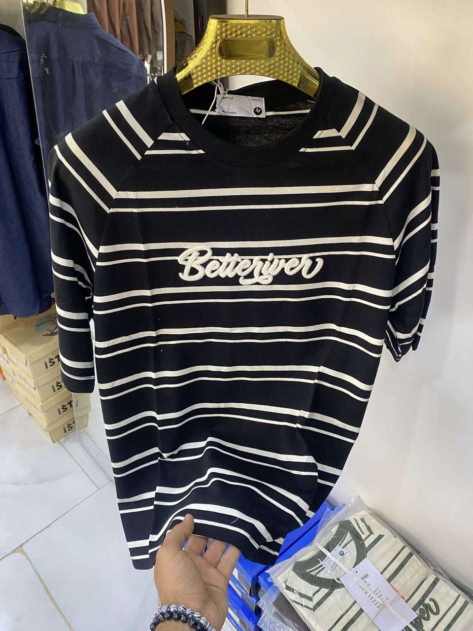 على بركة الله نفتتح الموسم الصيفي🔥🇹🇷
كلشي توفر داخل المحل.🔥  
شي قليل من. الي موجود داخل المحل.🔥  
مديلات هواي بعد داخل المحل🤍
عنوان بابل محاويل قرية الصباغيه. 
0781627645📱


**إذا كنت صاحب هذا الإعلان وتريد حذفه لأي سبب، رجاءا أرسل رسالة إلى الدعم الفني**