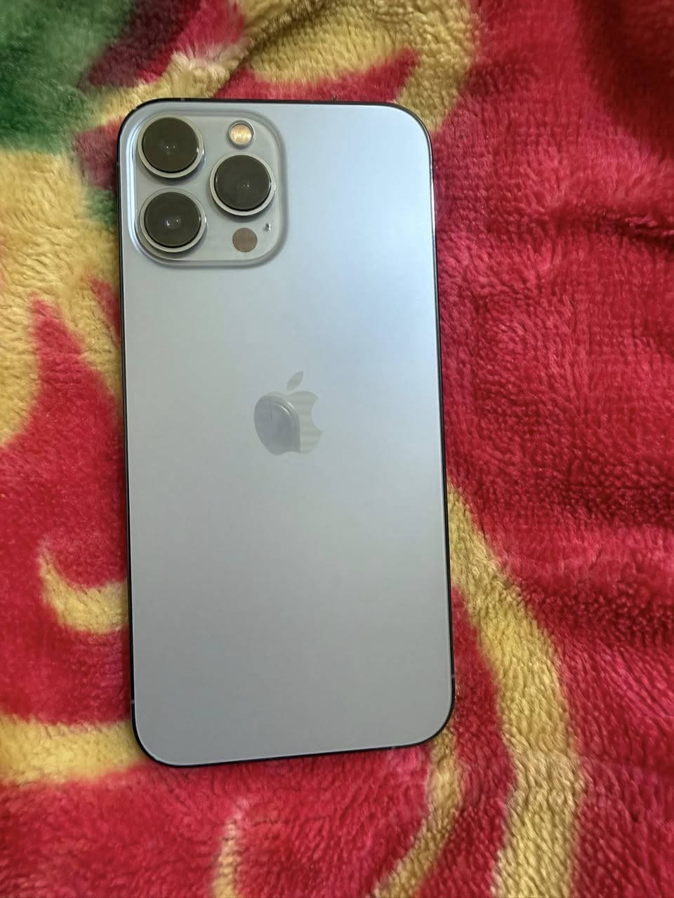آيفون 13 برو ماكس ذاكره 512 بطارية بطارية 87الجهاز مكفول السعر 750 وبي مجال ***********
