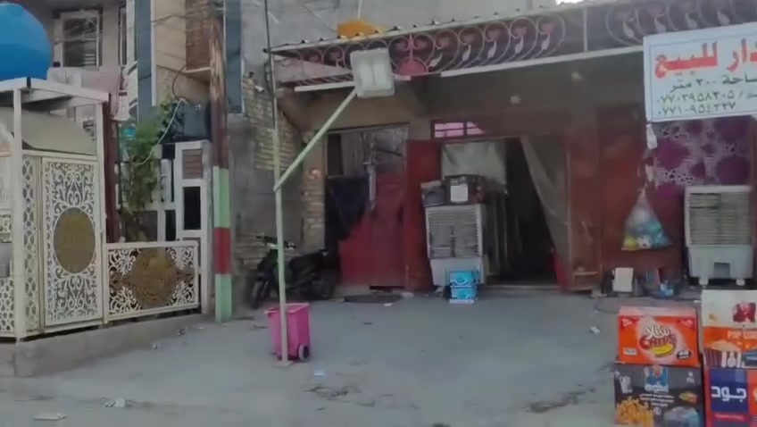 بنايه للبيع المساحه ٣٠٠متر 
علا شارع القديم قرب كهوه بيت ابو ياس 
يحتوي علا بيتين مجرات ومحلات 
طابو صرف 
الاستفسار اكثر الاتصال علا هاذ الرقم
***********
