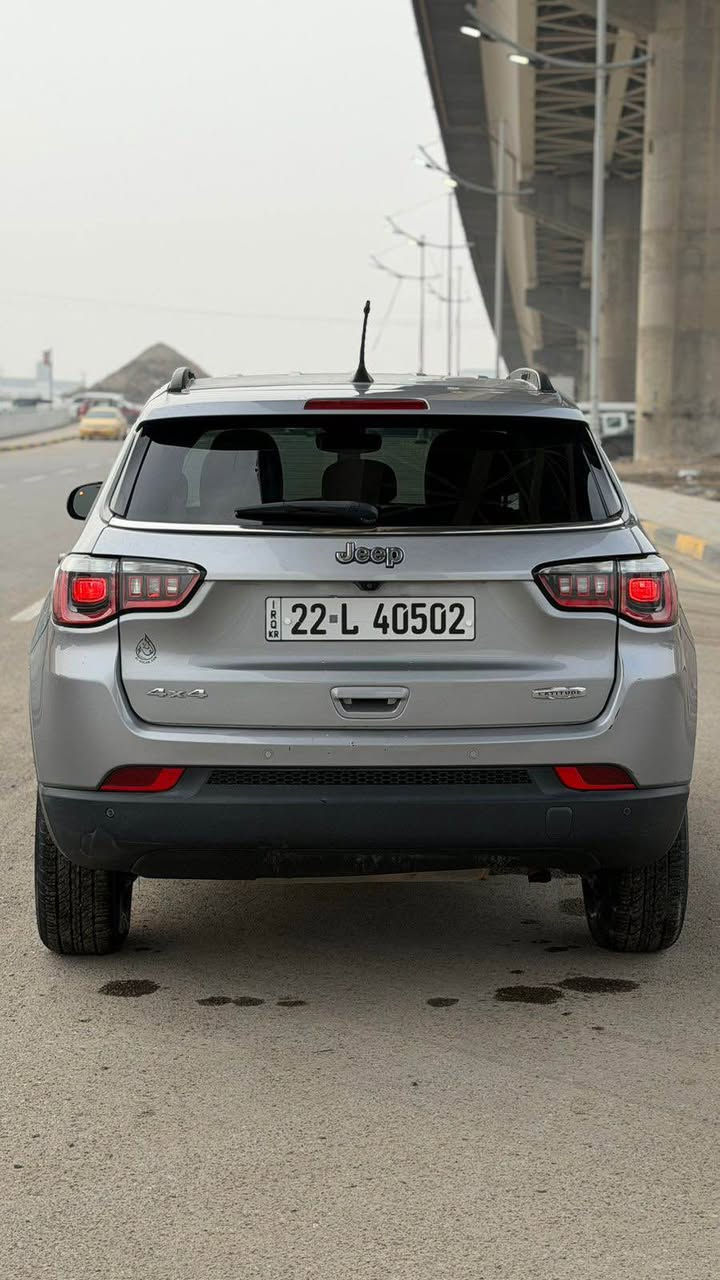 يالله جيب كومباس مديل 18 رقم اربيل بأسمي هزة ورقم وسنوية كله جديد حادثها خشم جاملغ وخشم البنيد بدون تبديل وبدون دواخل شرط الفحص ماشيه 120 كيلو سيارة جاهزة للأخير مكينة كير حدادة تبريد طخم تاير مابيها اي نقص موصفاتها اشاير بل مري لد امامي خلفي رادار امامي خلفي وجانبي وحساس خلفي كشن تتفئه تبريد وجلد كهرباء سيارة فول عدا بنراما بيع فقط سيارة احلى من صور السعر 133 وبيها شي كلش بسيط
***********
*********** البصرة, العراق
