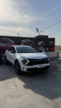 سبورتج هايبرد 2025 فول مواصفات اعلى فئة لارج  مطلوبة مصرف موظف وكفيل ا...