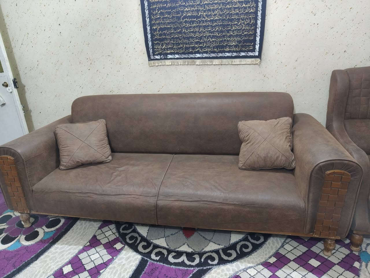 تخم للبيع 10 مقاعد نوعيته
وتر بروف جلد نظيف جدا اي كسر مابيه سعره 500 واتساب *********** شارع ابو سمير
