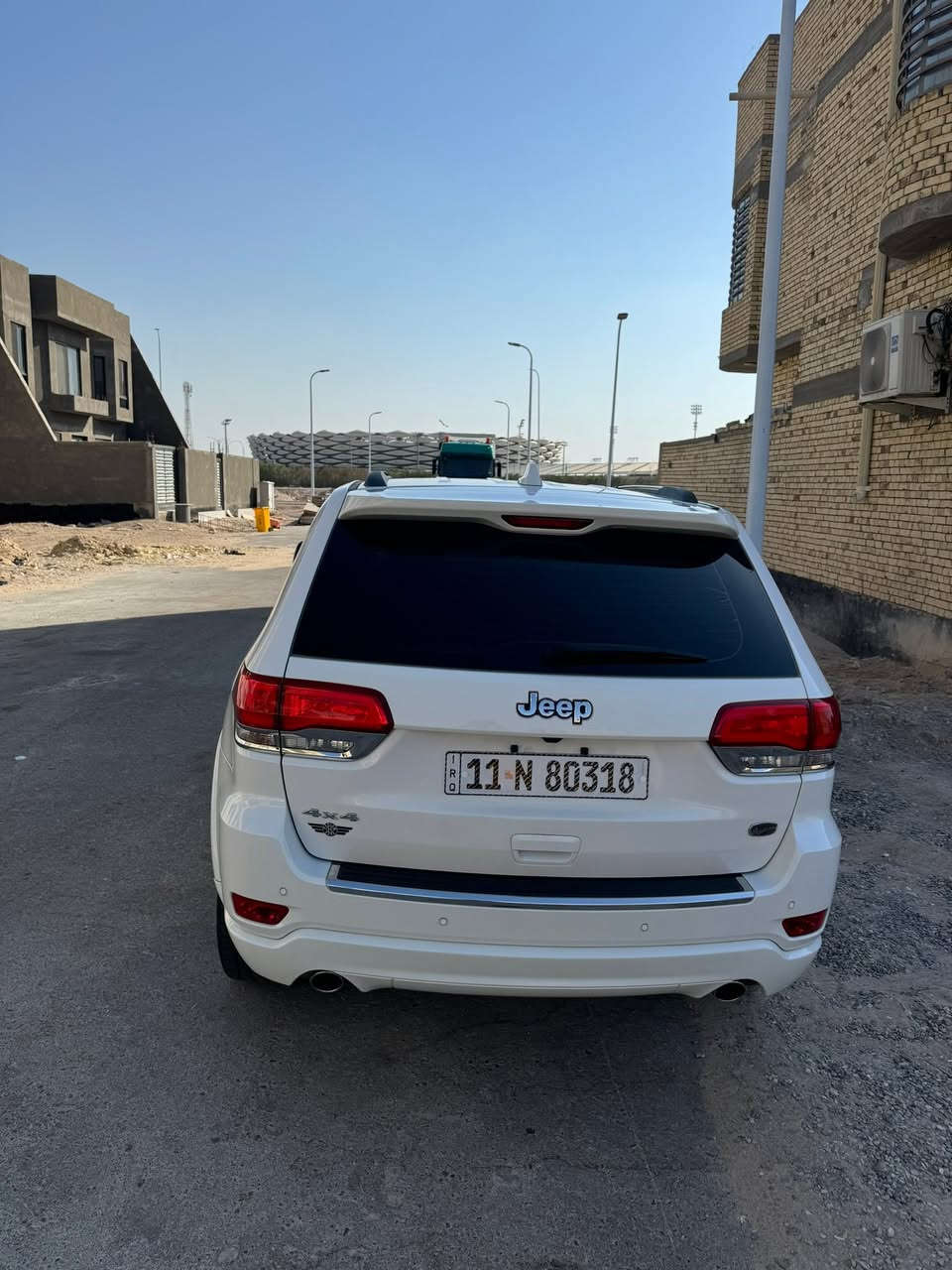 سلام عليكم
جيب اوفر لاند 2019 خليجي كفالة عامة ما عدا بارب ع كد اربعة اصابع بالباب الخلفي ومسحوب كارت ماشية 84 كيلو رقم بغداد بأسمي تحويل معروفة مواصفات الافر لاند فول  جكات تصعد تنزل كشنات تبريد تدفئة رادار خلفي وجانبي وحساسات امامي سيارة جديدة استخدام شخص يعني ما بية نقص السعر 290$
عنوان البصرة ***********
