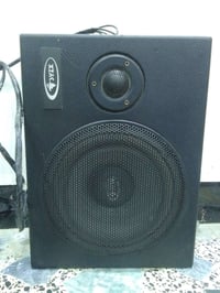 سستم مال سياره هو والوايرات من الصندوك للمسجل الواير مربوط ومسستم وكام...