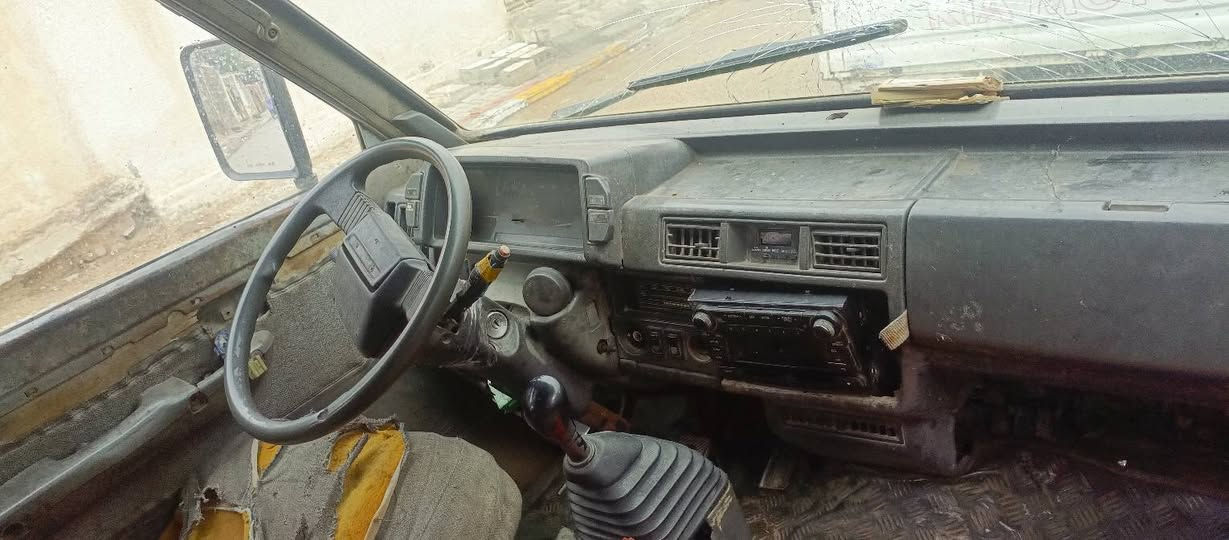 السلام عليكم بستئ 94
بلاديه مكينه وكير وبم ونوزل جديد
بيهه ضربه من كدام مو قويه
شرط تحويل او وكالئ حداديه خير من الله شواصي بلاديه
رقم بغداد الماني سنويه منتهيه
هيه مامسجلئ عليهه مرور 100 السعر 16
مكاني كربلاء الاستفسار ***********
