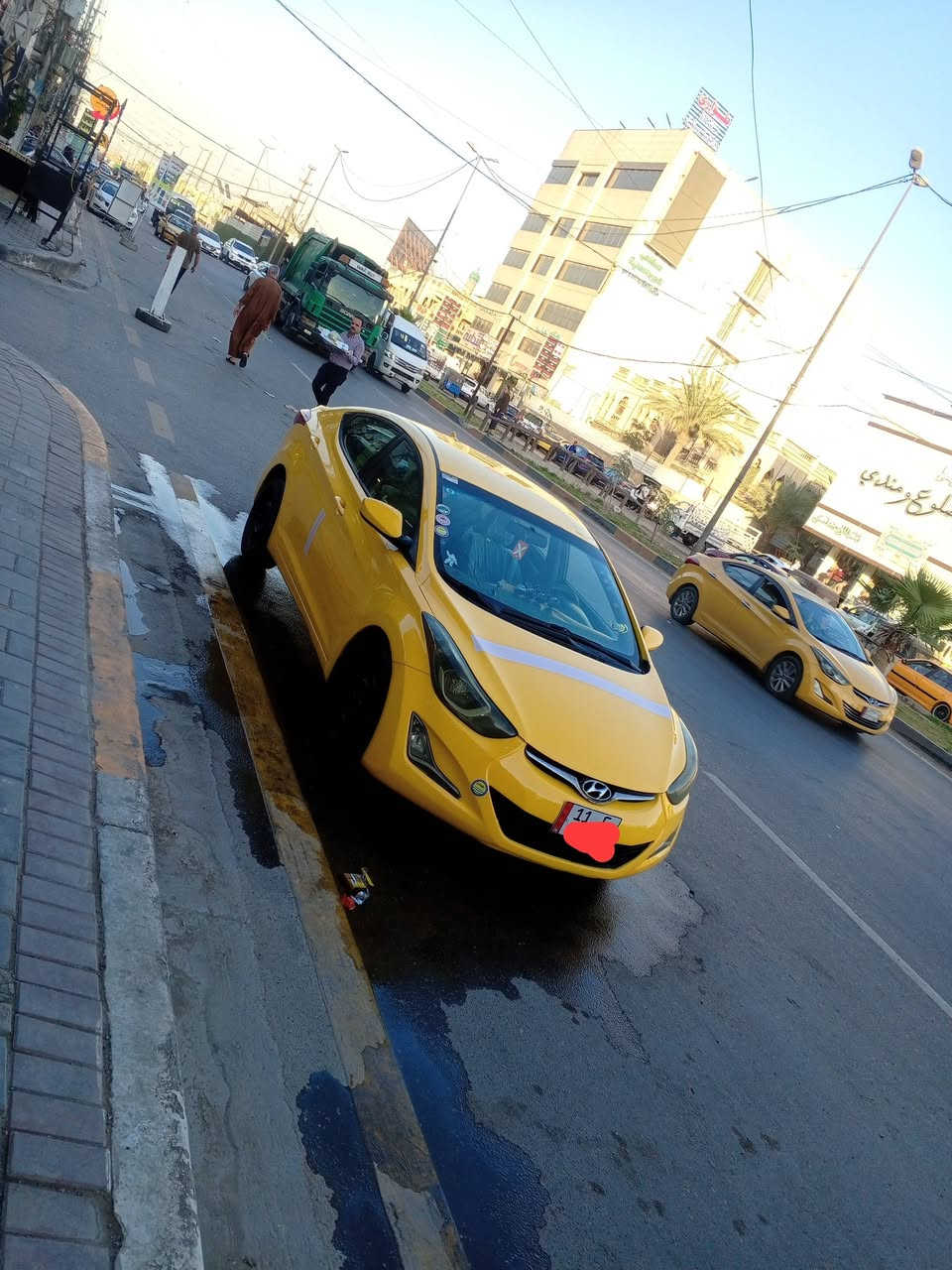 انتره 2014 واراد امريكي حادثه فقط جاملغ امامي مصلح نفسه بدون دواخل شرط السونار السياره كلهه ليبل واحد 
صبغه جديده احلى من الصور 
مكينه 1800دوش كير at
محرك وكير جديده 
صدر امامي وخلفي نظيف 
تخم تاير وياله جدد بسمي مصفره هيئة والغرامة وسنويه جديده هزه جديد رقم دولي بغداد الإنكليزي تبريد ثلج 🧊
السياره متعوب عليها 
مواصفات السياره 
كاعيه جلد 
سفاري 
تحكم اربع جهات 
مانع انزلاق 
ايكو 
تحكم مري 
نظام AUX
حساس خلفي 
Abc
كشنات مغلفه لايون داخل سياره جديد
السعر 103 وبيه مجال العنوان بغداد الرصافة *********** السياره كل حادث مابيهه عدا الجاملغ الامامي
