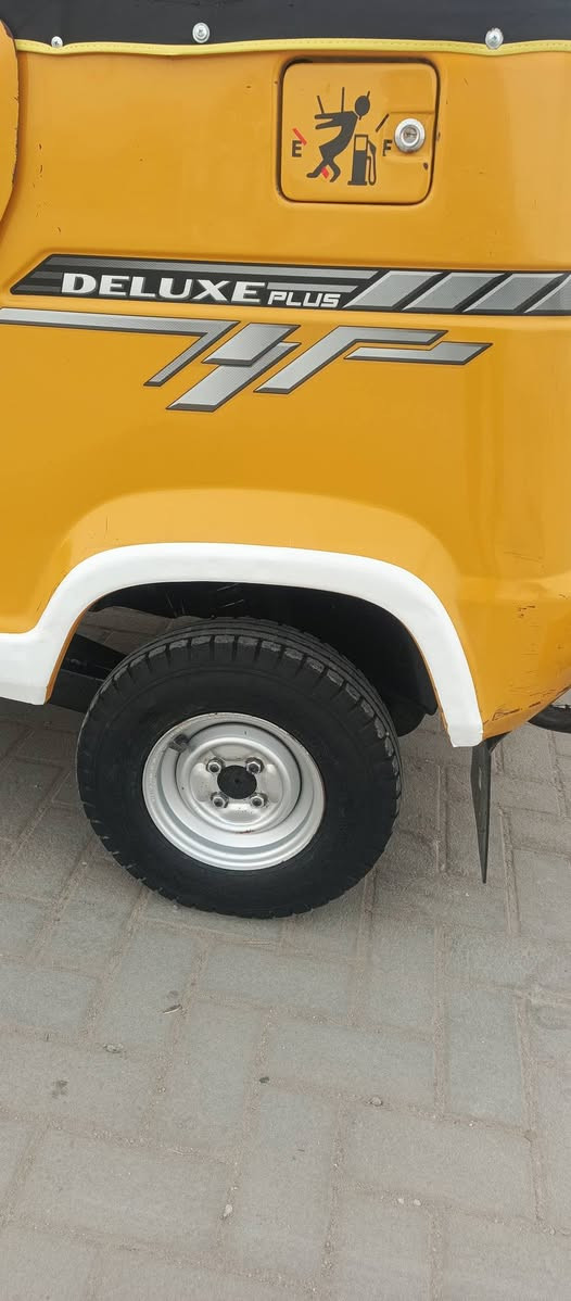 سلام عليكم ورحمه تكتك تيفيس موديل 21 وراق وراق تكفل لترقيم شرط تكتك كفاله عامه مكينه مافتوحه برقي تخم تأير جبلي بيه حته كلجات مافتوحه تكتك جاهزه لخير كبل لشارع كفاله عامه سعر 5250وبيه مجال مكاني البصره ***********
