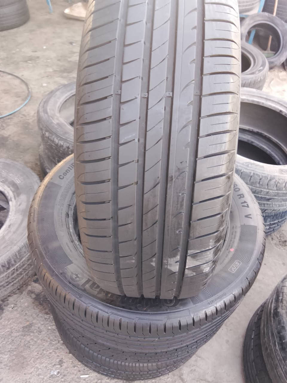 225/60/17نضيف كلش ياباني  جديد نضافه فول سعر الزوج 75الف معه الشد موقع المحل شعب شارع اسواق المركزيه قرب كليه الامام الكاضم خدمات ايليا 
***********
***********
