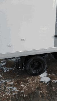 السلام عليكم اخوان..عندي براد كيا موديل ٢٠٢٥ زيرو 4000S فحل
ما ماشي بعده بدهن الشركه دبل كمبريسر
باسمنا تحويل مباشر بدون اي تأخير السعر ٤٥٥٠٠ خمسه واربعون مليون ونصف الا تصال ***********. ***********
