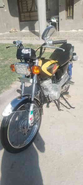 بدون وراق مكفوله عشائرين مكاني علي الشرقي شراي يجي خاص وبخدمته ***********
