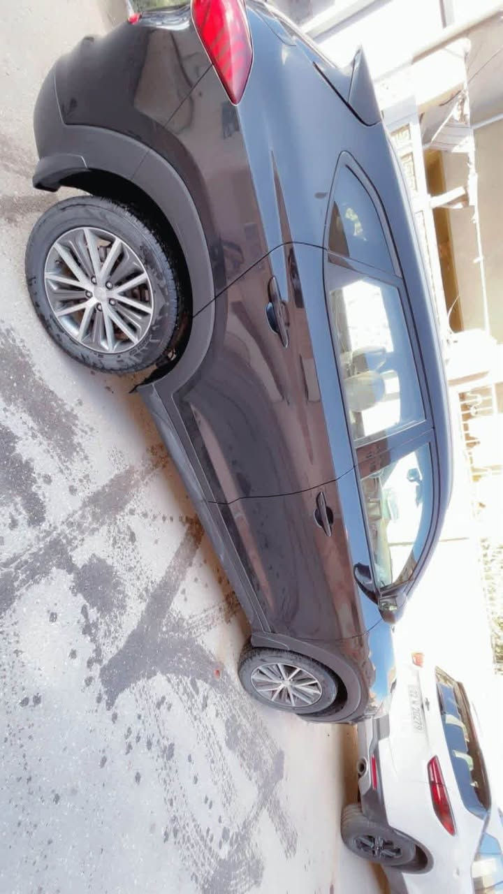 توكسان 2020 وراد امريكي 
صور الحادث موضحة بالمنشور 

محرك gdi 2400  ماشية 55 الف ميل 
بصمة ابواب وبصمة تشغيل وصندوق 
حساسات امامية 
حساسات جانبية 
رادار 
تحديد مسار  
سايد بيرك بصمة 
اوتو  هولد 
وضعية قيادة نورمل وسبورت 
كروس مثبت سرعة 
كشنات  الامامية تدفئة 
كشن السائق كهرباء 
شاشة كاربلاي 
السيارة جديدة واستخدام شخصي مابيه اي نقص
كير ومحرك مكفولات 
تبريد وتدفئة في حال ممتازة 
صدر السيارة بلادي مال شركة وفي حال جيدة جدا 
السيارة خير من الله ومابيه نقص برغي 
السعر المطلوب 15000$ 

للاستفسار التواصل عبر الرقم 
***********

بغداد - الغزالية الفلوجة, الأنبار
