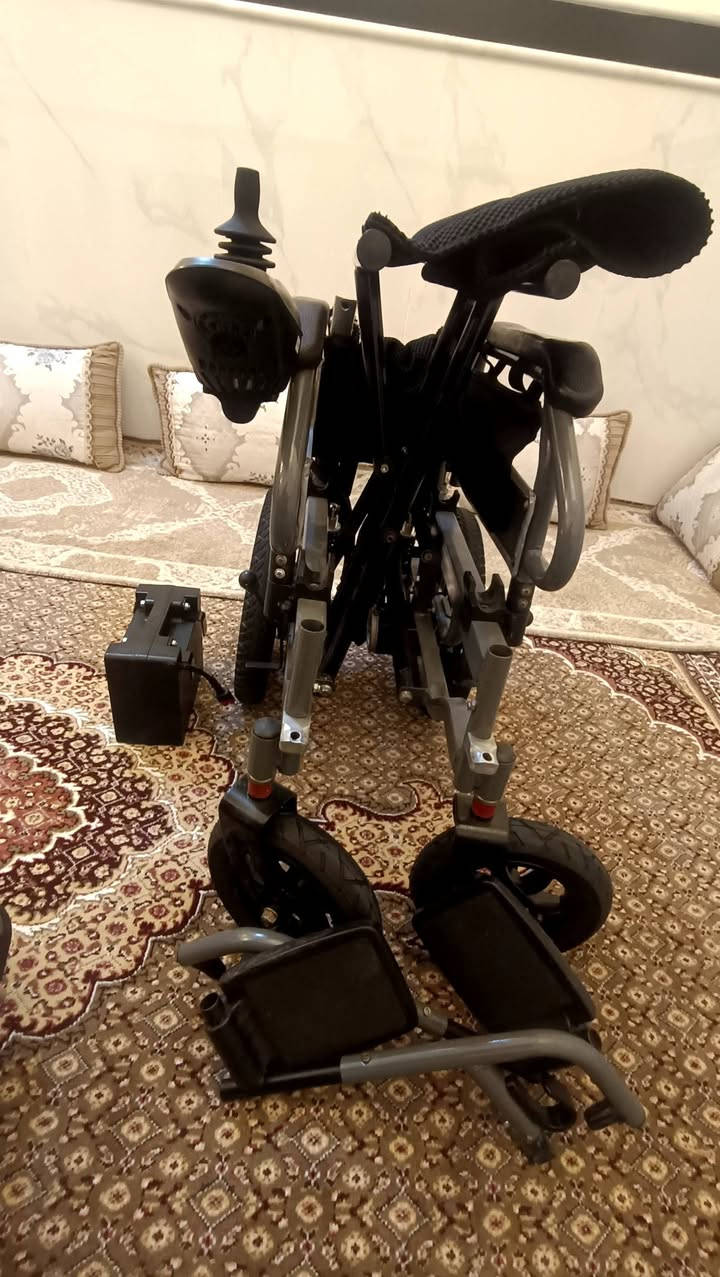 كرسي كهربائي قياس خاص دوشمه مانع تقرحات أخو كارتون يتحمل وزن 150 كيلو جهاز تحكم ناطق بطاريات اصليه متوفر توصيل لجميع المحافضات


**إذا كنت صاحب هذا الإعلان وتريد حذفه لأي سبب، رجاءا أرسل رسالة إلى الدعم الفني**