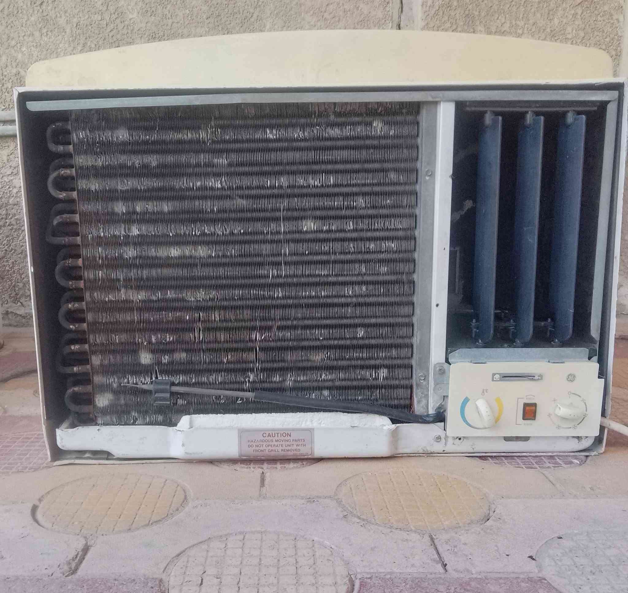 ياالله
سلام عليكم للبيع مكيف كولاين كمبريسر طنين2 قرصه شركه بلادي علا وضع شركه بلادي شرط تبريد وضمان مكاني بغداد مدينه الصدر الاورفلي رقم ***********
