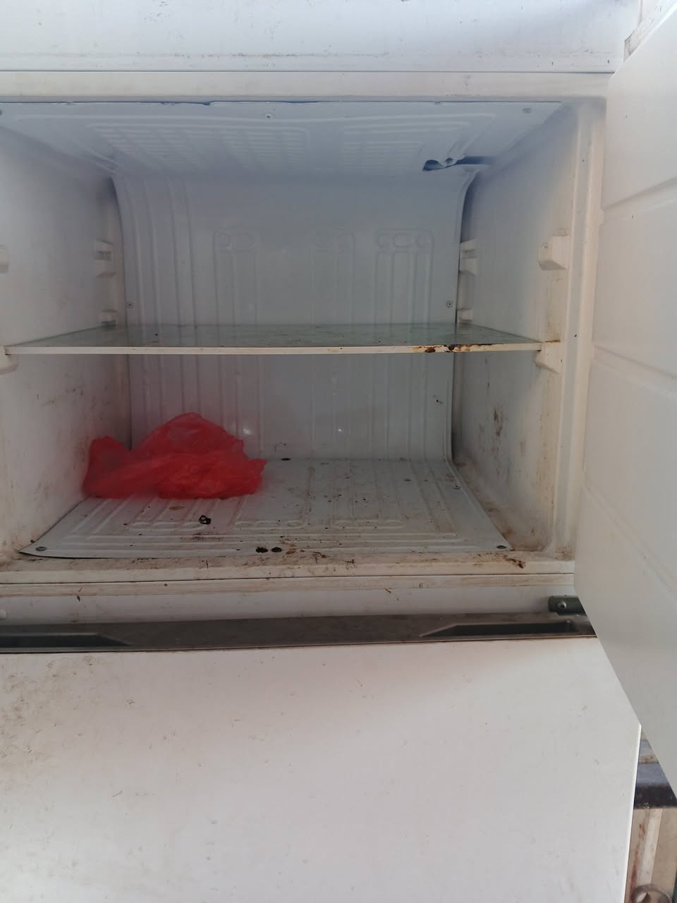 ثلاجه حجم كبير مبدل فريز مره تشتغل ومره تطفه ما اعرف شبيه قيم باليرضي الله واخذ


**إذا كنت صاحب هذا الإعلان وتريد حذفه لأي سبب، رجاءا أرسل رسالة إلى الدعم الفني**