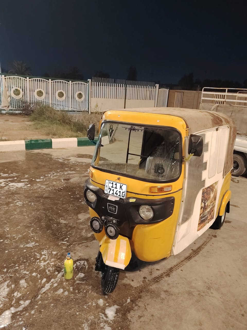 سلام عليكم تكتك 2019شهر11للبيع التكتك نضيفه معمره جديد ما صار شهرين من معمره بس بيهه لغد بارد بدون صبغ السعر 6800وبيهه مجال بسيط العنوان بغداد حسينيه المعامل رقم الهاتف ***********
