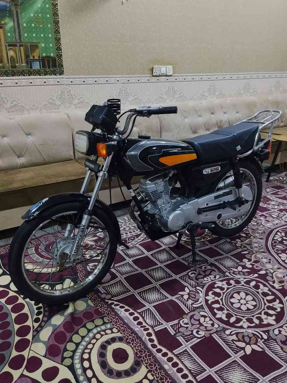 سلام عليكم شباب للبيع ارشيا ايراني اوراق اصولي مو ستنساخ ولا سكنر  مداور مكتب حسين تعمير شاصي 2017 وباقي االغراض 26 دراجة شغاله محرك مايبخر وشلعه خير من الله عنوان كربلاء حي العباس شراي ع رقم ***********
