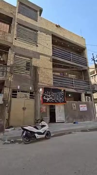 بنايه للبيع المساحه ١٠٠ متر مربعه عل شارعين 3 طوابق بيه وارد شهري مليو...