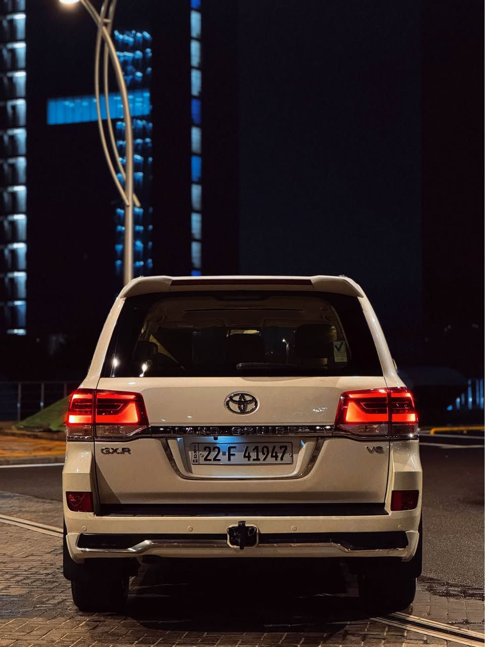 Land Cruiser 2018  📦
لاند كروزر بالباكيت سعر مناسب 
مواصفات GX كامل محدث GXR اب شرط 
بدون شخوط بدون رسعات بدون صبغ مكفول 
بس بيه مكانين صغار بارد 
ماشية 133 الف 
كشنات جلد 
سلايد 
كهرباء 
محرك V6 سعة 4000 مكفول 
سيارة بالواقع احلى 
مكان اربيل 
بدون مراوس بس بيع سعر 439 ورقة مجال بسيط 
واتساب ***********
________________________________
وەنەوشە ٢٠١٨ مواسفات GX 
سەیارەکە هەموو کراوەتە GXR 
بە شەرت 
بێ سبوخ بێ قەپو قۆپ 
تەنها دوو جێ ئایفۆن تەعدیلە 
تەنها 133 هەزار کیلۆمەتر رۆیشتووە 
گێر مەکینە بە شەرت 
لە هەولێرە 
گۆرینەوە ناکەم تەنها فرۆشتن سعری 439 ورقە 
واتساب *********** أربيل, العراق
