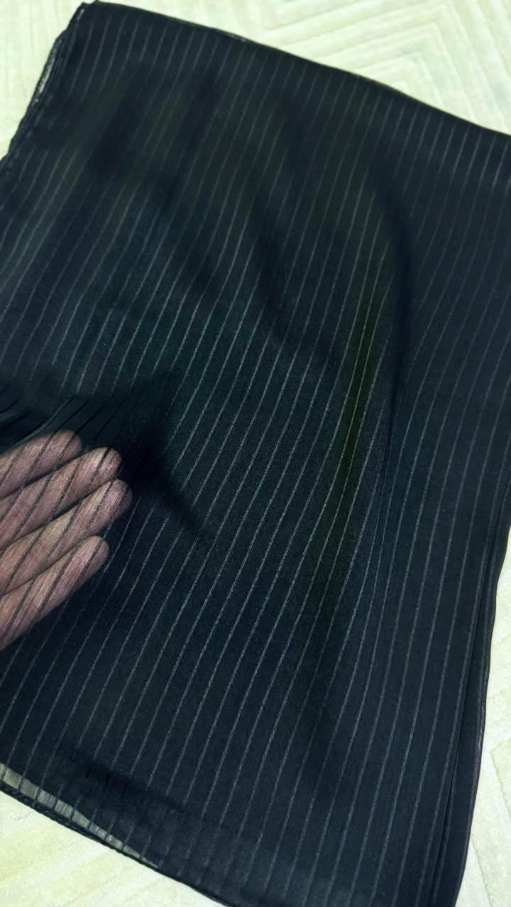شال خليط حرير وشيفون

نقشات مختلفه
السواد والخامه مكفوله👍🏼


**إذا كنت صاحب هذا الإعلان وتريد حذفه لأي سبب، رجاءا أرسل رسالة إلى الدعم الفني**