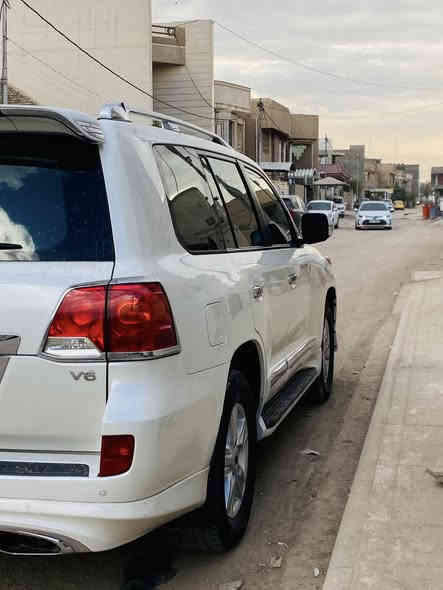 لاندكروز ٢٠١٥ رقم بغداد باسمي فول ١/١ 
مكفوله كفاله عامه رقم بغداد باسمي
محرك6سلندر كشنات كهربائي حساس امامي خلفي 
٣شاشات كامرات مطفايه مري قلاب تشغيل عن بعد 
زراك دعاميه ٤جام ع ريموت السعر 425
***********
