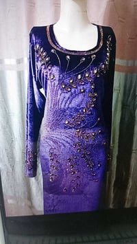 متوفر قطع كشمير و قديفه بسعر  مفرد و جمله و يوجد خدمه توصيل لجميع محاف...