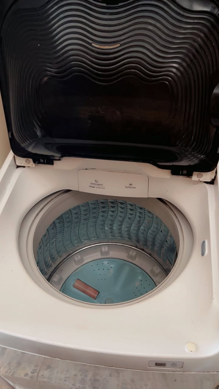 غراض بيت للبيع للاستفسار *********** او مراسله ماسنجر
