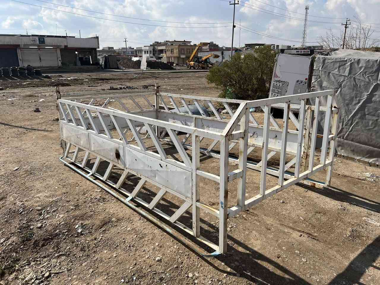 چەمچەی کیا ٤٠٠٠ بۆ فرۆشتن  شکاو خایسی نیە توندو تۆلە 
***********
