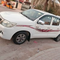 السلام عليكم  هايلوكس موديل 14  سياره بلادي مكفول من الضرب لا تبديل سو...