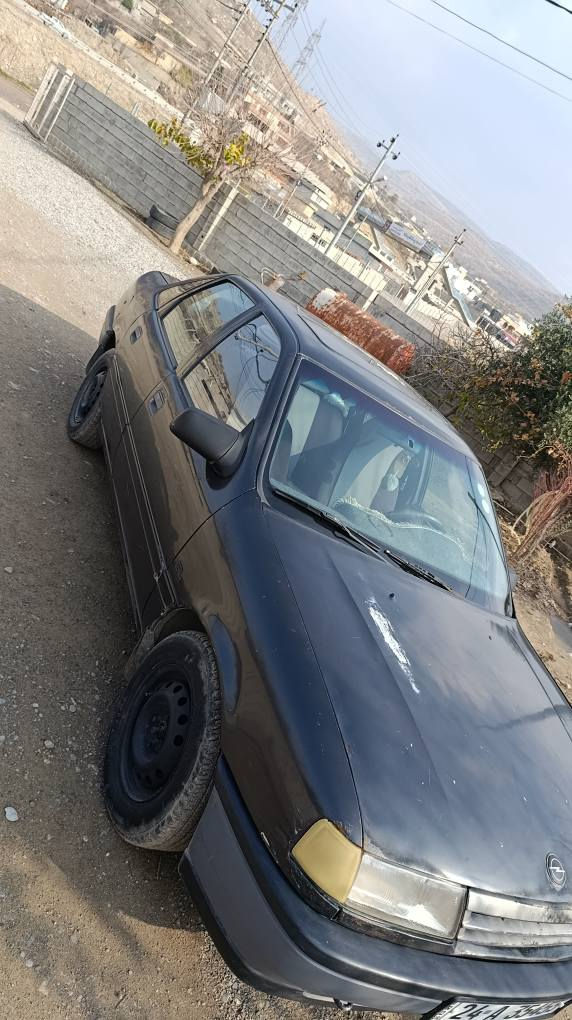 ئۆپڵ ڤیکترا مۆدیل 1990 گێر تۆماتیک مەکینە 18 سەنەوی تا 2027 نوێیە بەناوی خۆمەوەیە  سێ پارچەی ئەورپی سبوغە  بێ ناوگرتن رەقەم دهۆک تایەکانی نوێنین بەلام خەرابیش نین  سەیارەکە بێ مەسروفە  40  وەرەقەو معامەلە  *********** شقلاوة, أربيل
