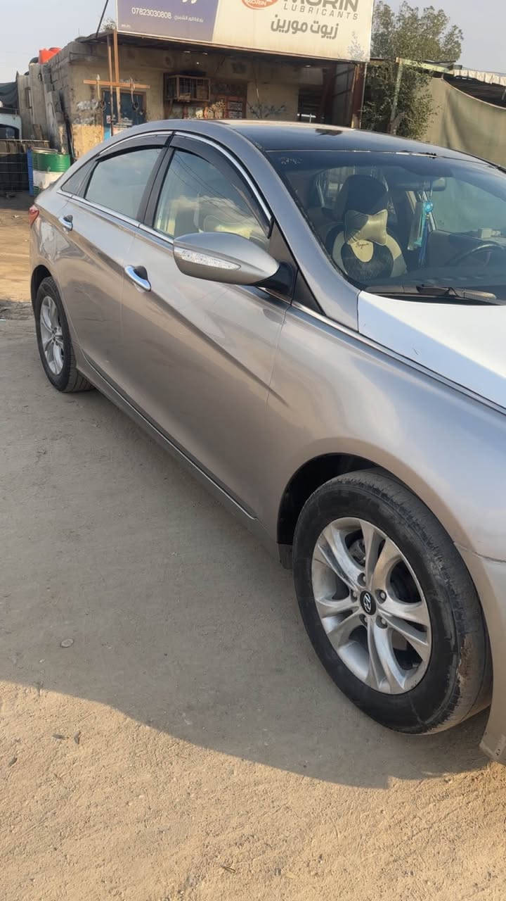 سوناتا خليجي  2011 مكفوله كفاله عامه شويه بيها جراد اللون سلفري رقم اربيل انكليزي سنويه وارقام جديده 
السعر 110 بيها مجال بسيط 
رقم صاحب السياره ***********
متواجد في كربلاء كربلاء, العراق
