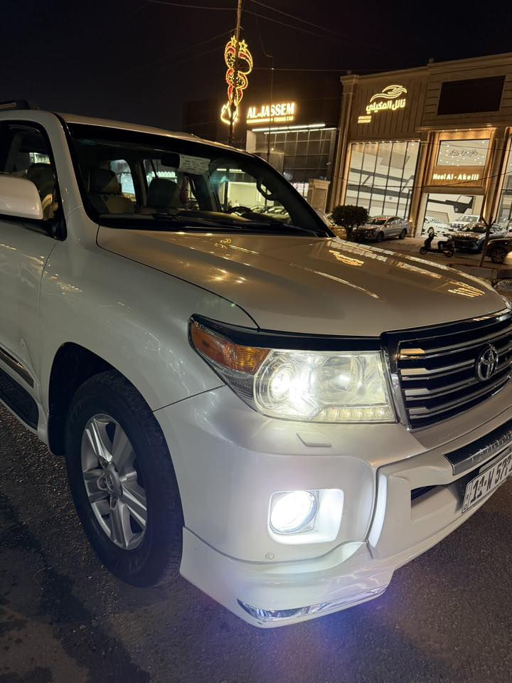 لاند كروز 2015 جديدة سبير شركة بعده ب التخطيط مالته  السيارة ٦ سلندر مكفولة مابيها قطرة صبغ رقم بغداد ب اسمي مكان السيارة بغداد الجديدة رقم الهاتف ***********
سعر السيارة ٤٢ بي مجال 
السيارة جديدة جديدة
